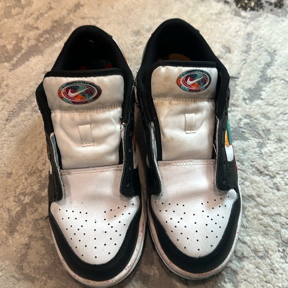 Nike SB Dunks - Picture 1 of 4